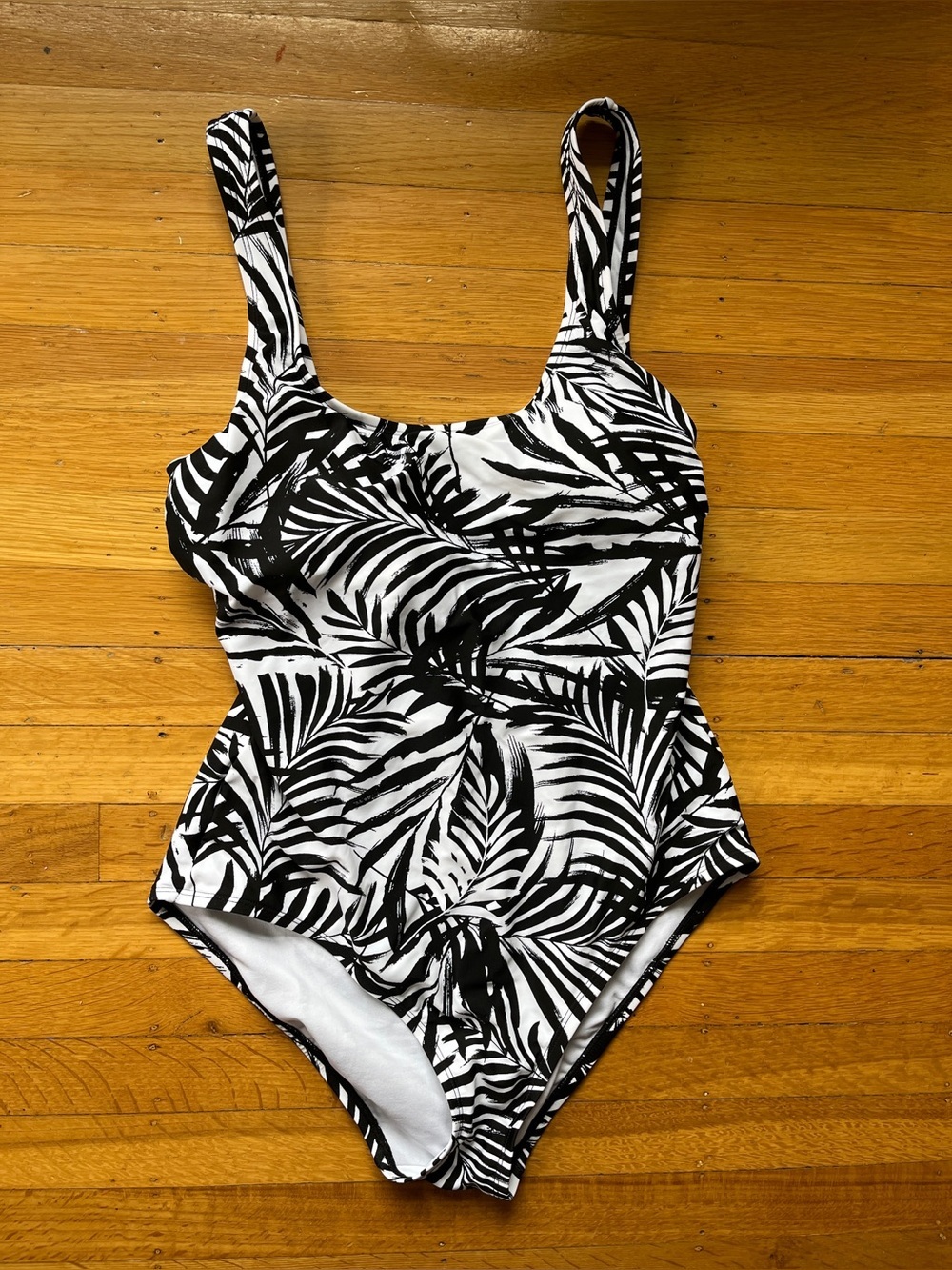 Ocean Pacific black whit abstract palm tree botanical print swimsuit M one piece